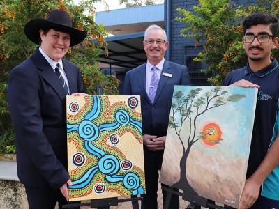 Mayor with Southern River College students_Home is where the art is.jpg